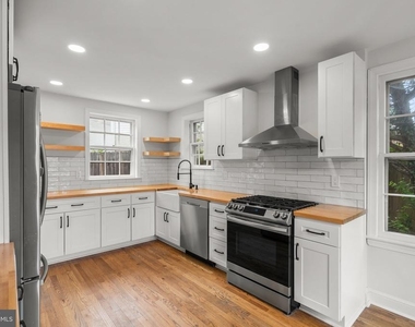 2200 Windham Lane - Photo Thumbnail 11