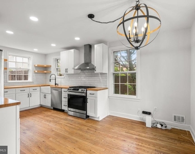 2200 Windham Lane - Photo Thumbnail 16