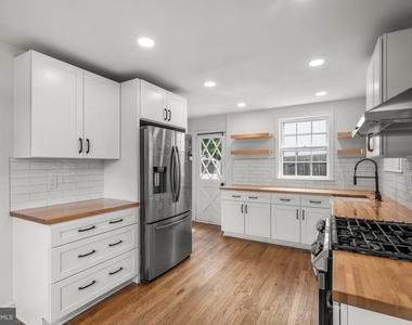 2200 Windham Lane - Photo Thumbnail 13