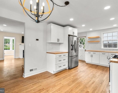 2200 Windham Lane - Photo Thumbnail 17