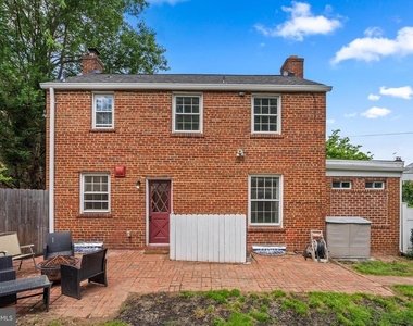 2200 Windham Lane - Photo Thumbnail 36