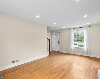 2200 Windham Lane - Photo Thumbnail 6