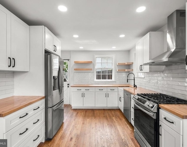 2200 Windham Lane - Photo Thumbnail 12
