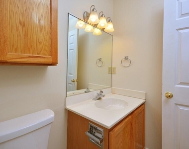 425 Summerwalk Circle - Photo Thumbnail 26