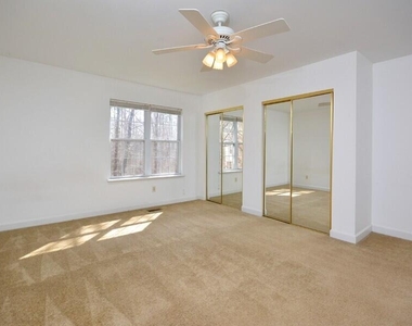 425 Summerwalk Circle - Photo Thumbnail 31