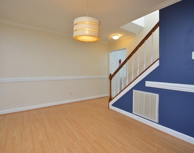 425 Summerwalk Circle - Photo Thumbnail 20