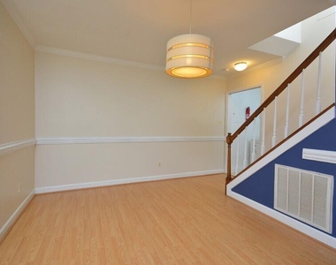 425 Summerwalk Circle - Photo Thumbnail 21