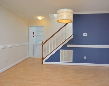 425 Summerwalk Circle - Photo Thumbnail 19