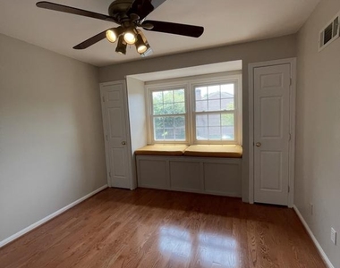 9503 Duffer Way - Photo Thumbnail 22
