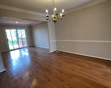 9503 Duffer Way - Photo Thumbnail 9