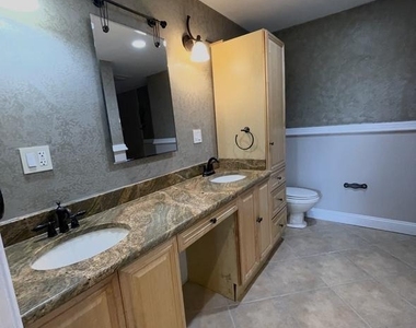 9503 Duffer Way - Photo Thumbnail 19