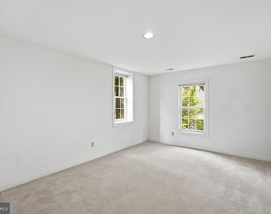 10417 Snow Point Drive - Photo Thumbnail 34