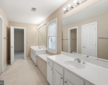 10417 Snow Point Drive - Photo Thumbnail 25