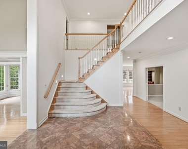 10417 Snow Point Drive - Photo Thumbnail 3