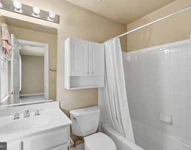 10417 Snow Point Drive - Photo Thumbnail 14