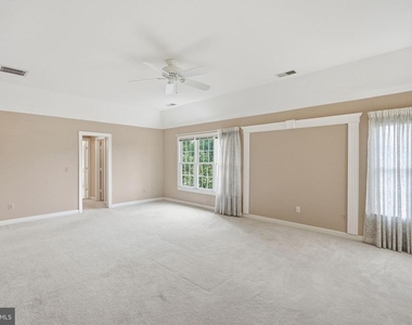10417 Snow Point Drive - Photo Thumbnail 20