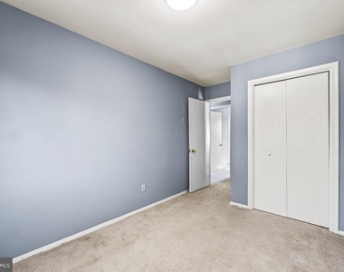 6201 Lone Oak Drive - Photo Thumbnail 17