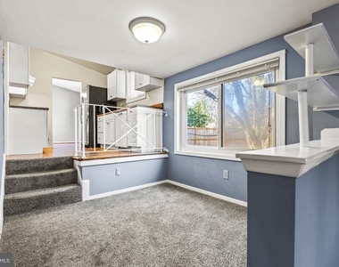 6201 Lone Oak Drive - Photo Thumbnail 8