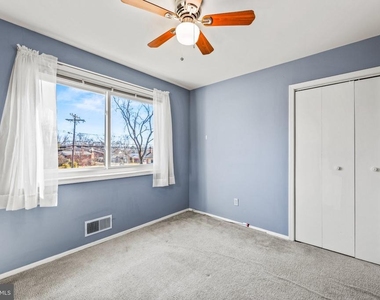 6201 Lone Oak Drive - Photo Thumbnail 19