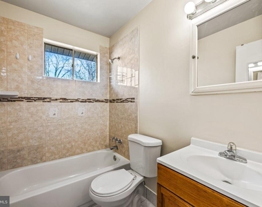6201 Lone Oak Drive - Photo Thumbnail 20