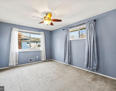 6201 Lone Oak Drive - Photo Thumbnail 21