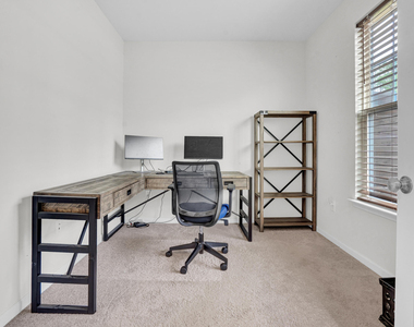 1202 Commack Drive - Photo Thumbnail 9