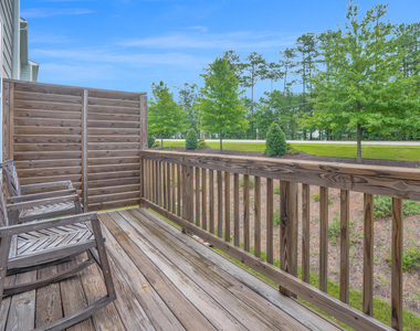 1202 Commack Drive - Photo Thumbnail 22