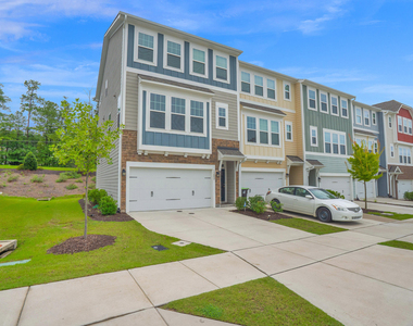 1202 Commack Drive - Photo Thumbnail 1