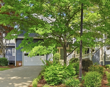 7514 Wellesley Park S - Photo Thumbnail 2