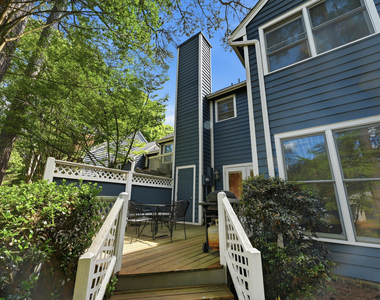 7514 Wellesley Park S - Photo Thumbnail 38
