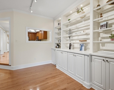 7514 Wellesley Park S - Photo Thumbnail 18