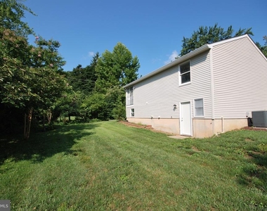 8034 Andiron Lane - Photo Thumbnail 11