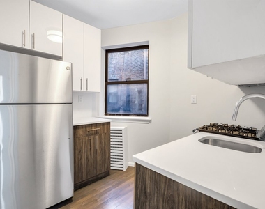 Copy of 414 West 49th Street, Unit 4d - Photo Thumbnail 5