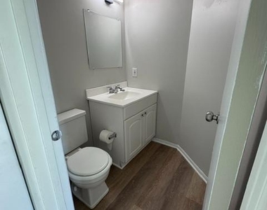 2910 Byron Court - Photo Thumbnail 6