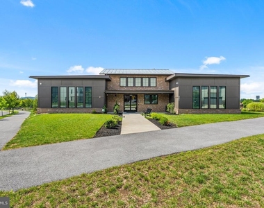 423 Carroll Walk Avenue - Photo Thumbnail 43