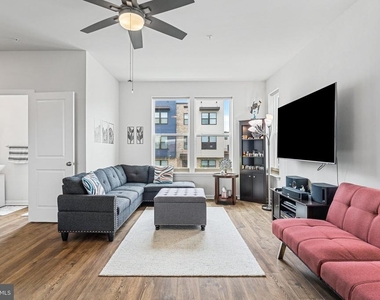 423 Carroll Walk Avenue - Photo Thumbnail 22