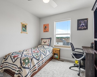 423 Carroll Walk Avenue - Photo Thumbnail 35