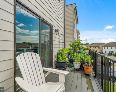 423 Carroll Walk Avenue - Photo Thumbnail 19