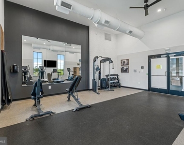 423 Carroll Walk Avenue - Photo Thumbnail 46