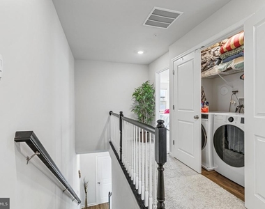 423 Carroll Walk Avenue - Photo Thumbnail 25