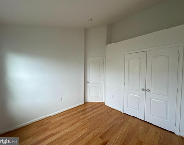 917 Halleck Drive - Photo Thumbnail 17