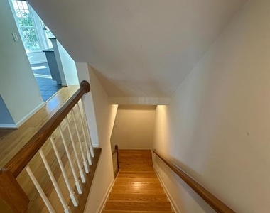 917 Halleck Drive - Photo Thumbnail 40