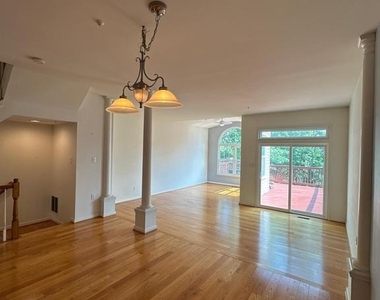 917 Halleck Drive - Photo Thumbnail 33