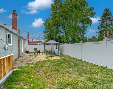 4722 Raspe Avenue - Photo Thumbnail 27