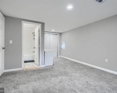 4722 Raspe Avenue - Photo Thumbnail 21