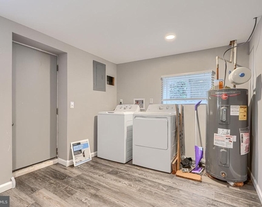 4722 Raspe Avenue - Photo Thumbnail 23