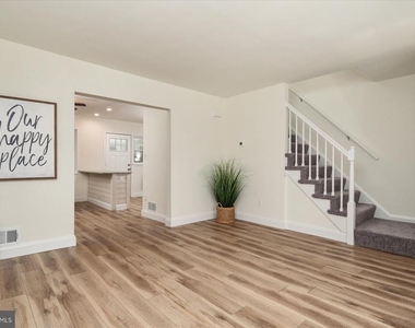 7920 Charlesmont Road - Photo Thumbnail 3