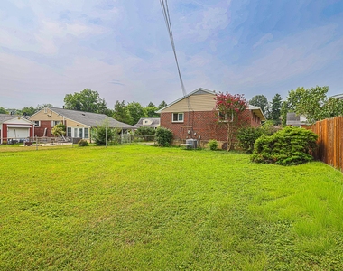 16 Hathaway Road - Photo Thumbnail 17