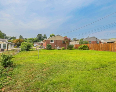16 Hathaway Road - Photo Thumbnail 19