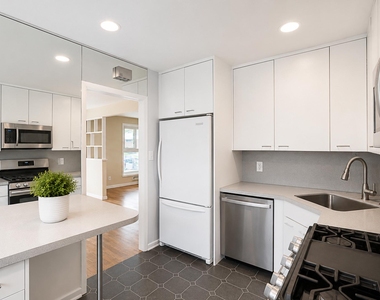 16 Hathaway Road - Photo Thumbnail 6